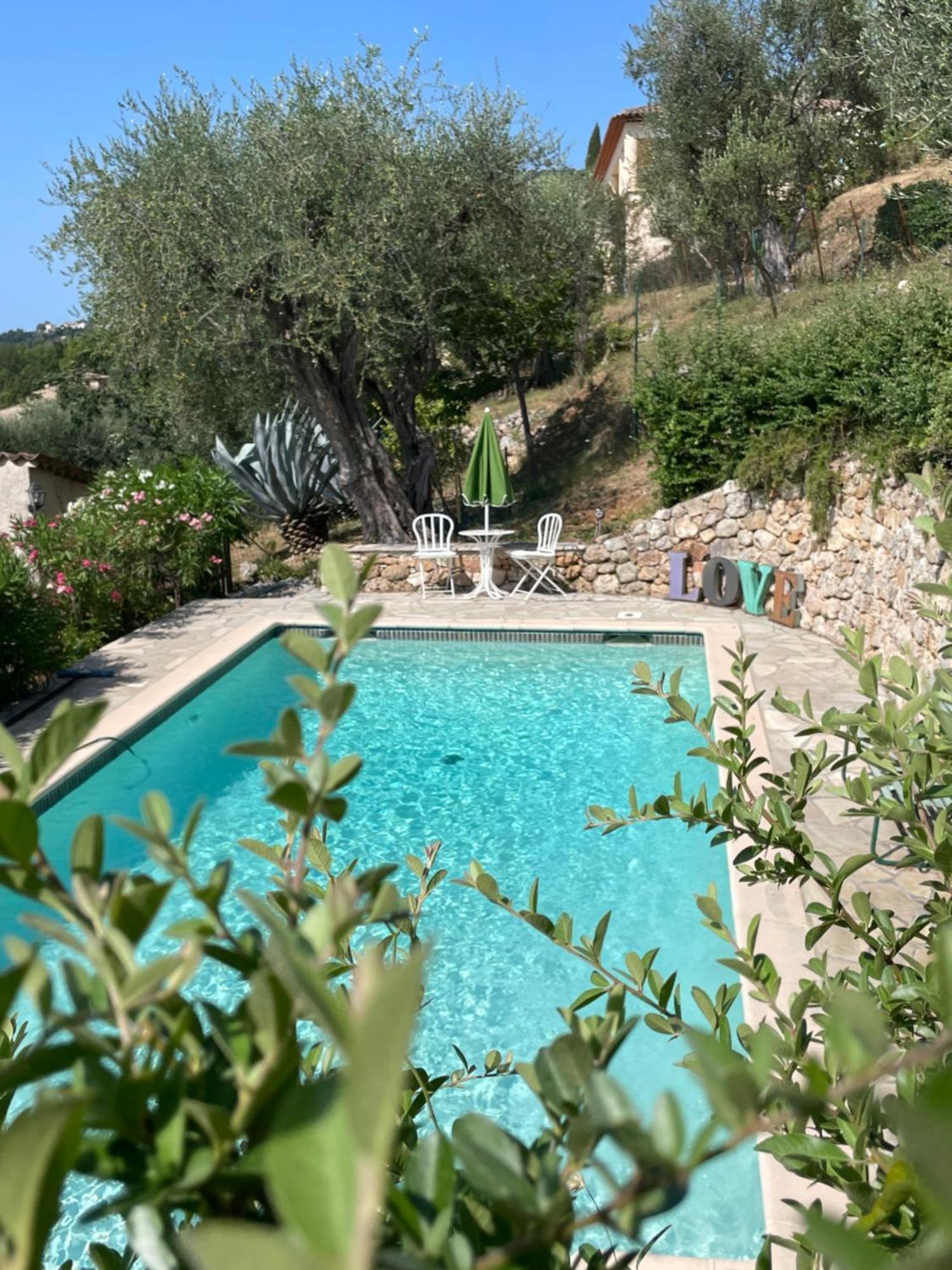 Villa Daphne Speracedes Экстерьер фото